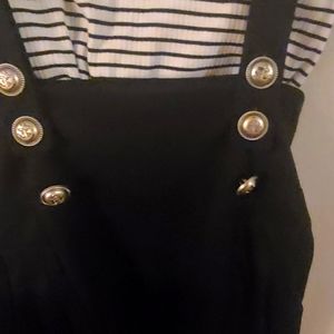 Skirt and crop top shirt